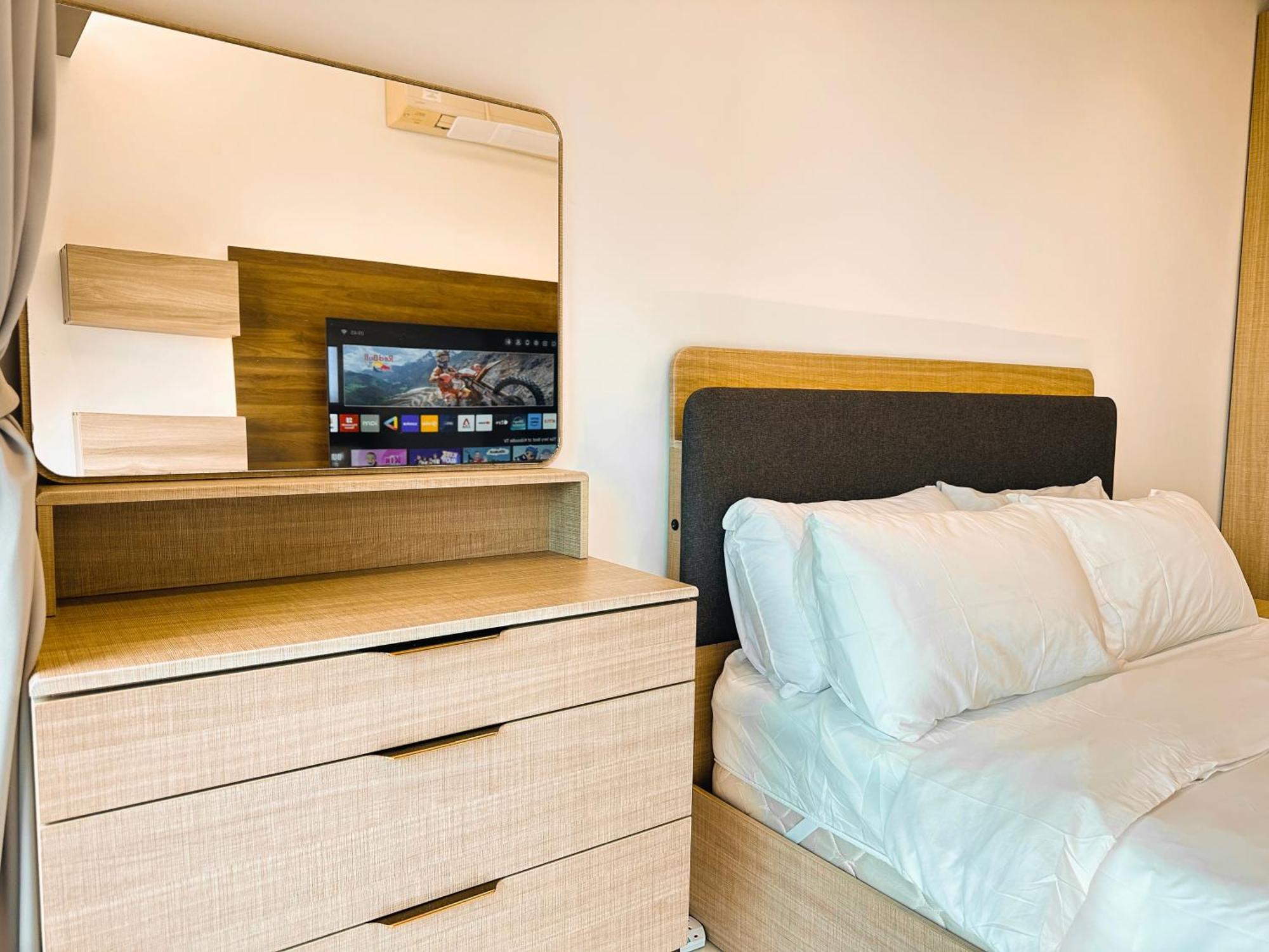 Teega Suites Puteriharbour By Wp Homestay Джохор-Бару Номер фото